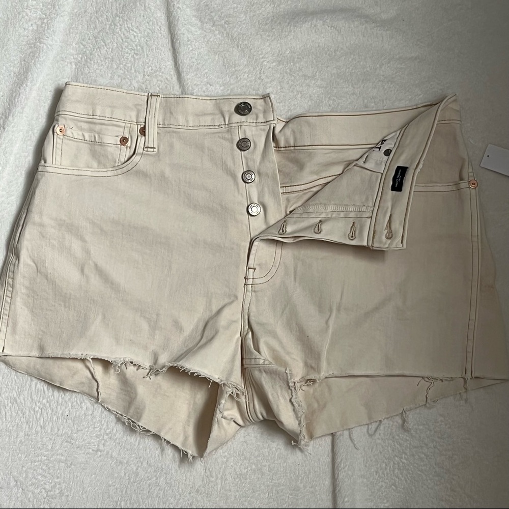 NWT HIGHWAIST GAP DENIM SHORTS, 14/32